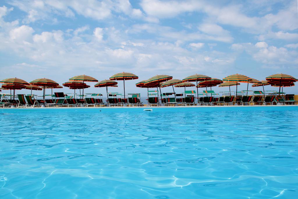 Sunbay Park Hotel Civitavecchia Exteriér fotografie